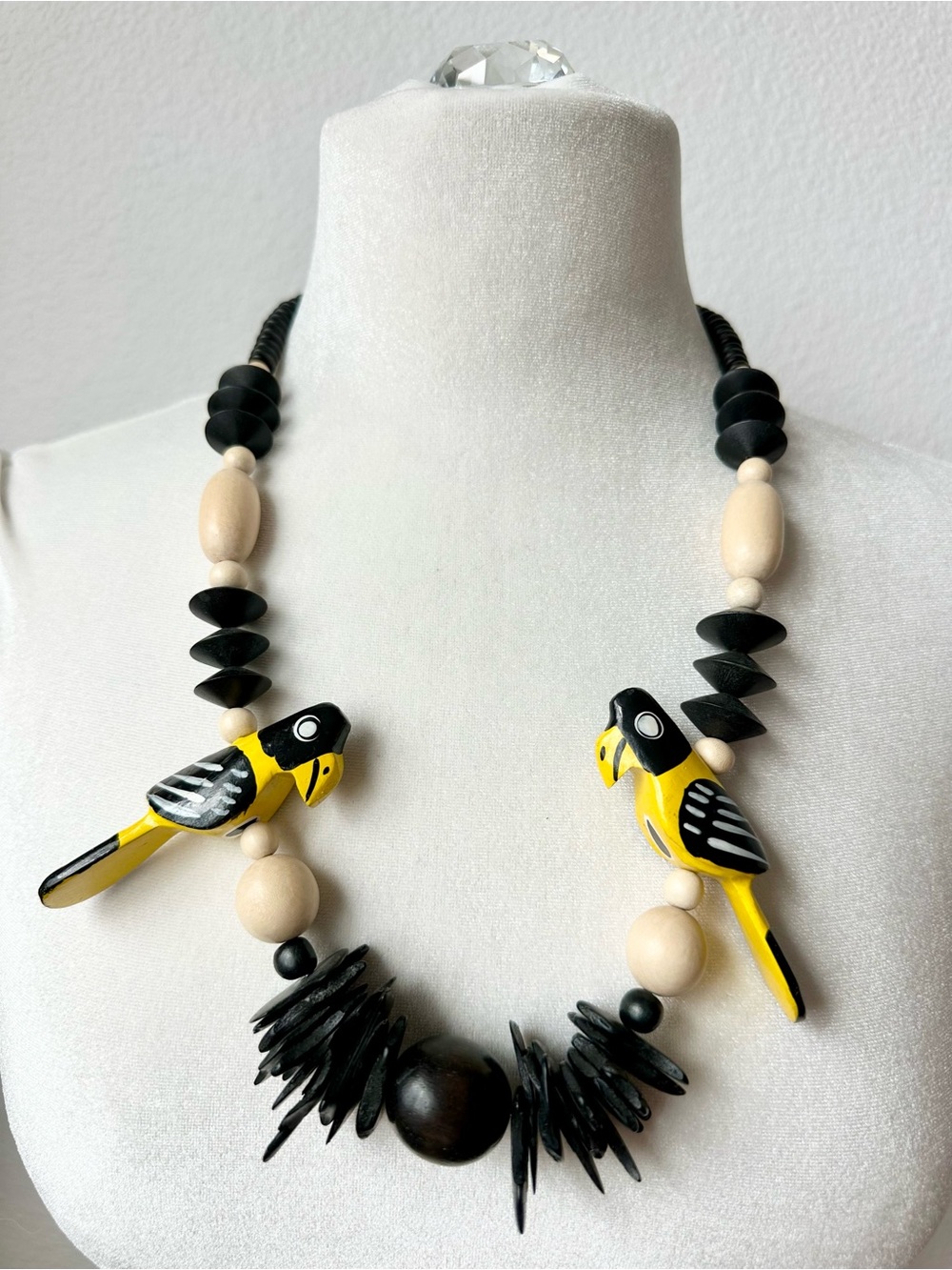 VTG Yellow & Black Parrots Carved Wood Bead Handmade Wood Statement Necklace 26”